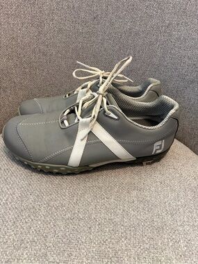FOOTJOY- size 7.5 men’s M:PROJECT Leather Golf Shoes